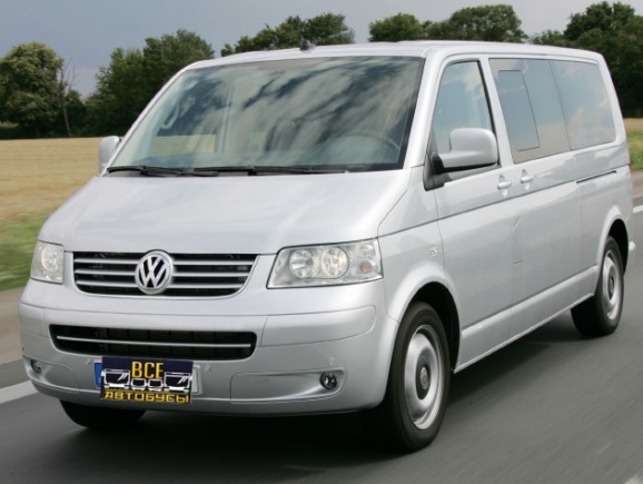 фотография Минивэн Volkswagen Multivan
